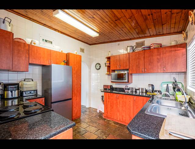 2 BEDROOM HOUSE FOR SALE IN BLUFF